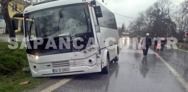 SAPANCA'DA ZİNCİRLEME TRAFİK KAZASI