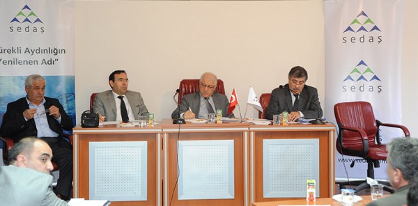 SAKARYA ELEKTRİK KURUMU (SEDAŞ) SAPANCALI MUHTARLARLA BİR ARAYA GELDİ