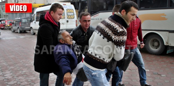 YOL ORTASINDA ÖNCE TARTIŞTI, SONRA BIÇAKLADI