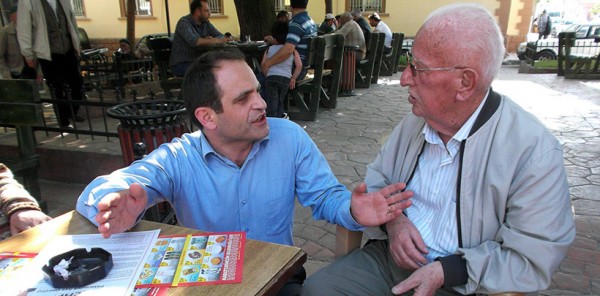 CHP İL BAŞKANI VE YÖNETİMİ İLÇE ZİYARETLERİNE ARA VERMEDEN DEVAM EDİYOR