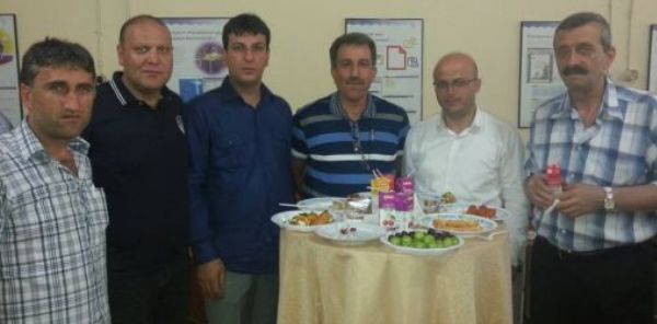 MHP SAPANCA YÖNETİMİ TAM KADRO SAPANCA HEM SERGİ AÇILIŞINA KATILDI