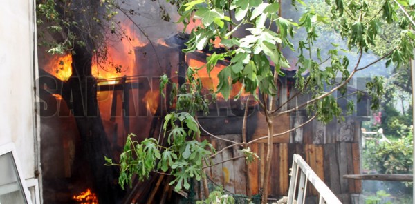 SAPANCA’DA KORKUTAN YANGIN