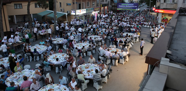 CUMA GÜNÜ SAPANCA’DA İFTAR VAR