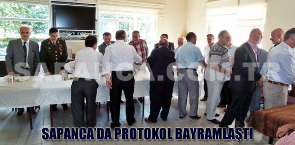 SAPANCA PROTOKOLÜ BAYRAMLAŞMA TÖRENİNDE VATANDAŞLAR İLE BİR ARAYA GELDİ