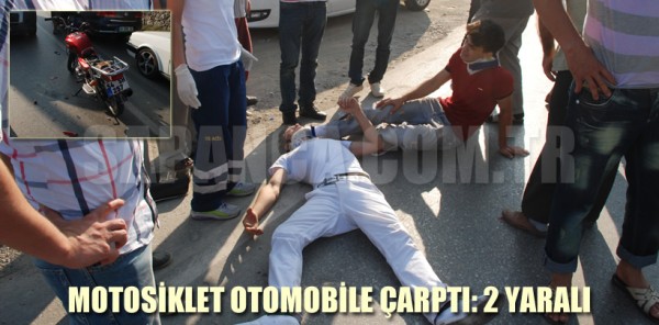 SAPANCA’DA MOTOSİKLET OTOMOBİLE ÇARPTI: 2 YARALI