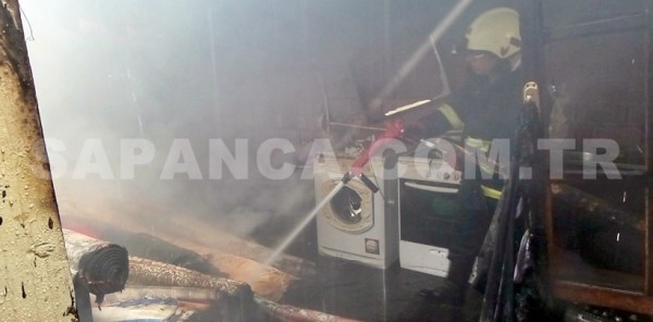 SAPANCA’DA KORKUTAN YANGIN!