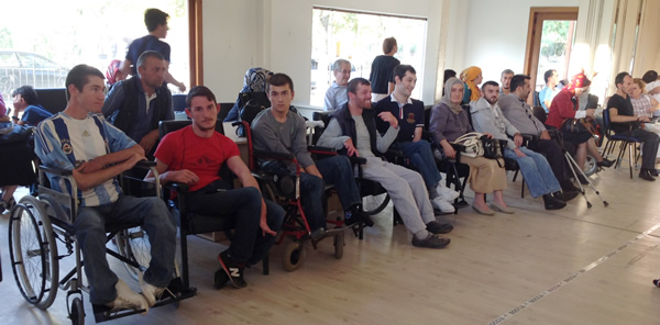 SAPANCALI ENGELLİLER DOYASIYA EĞLENDİ