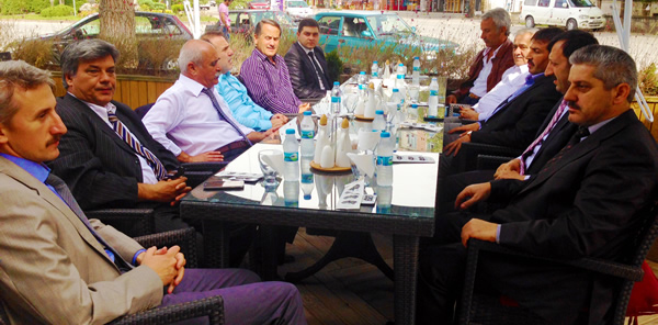 BAŞKAN USLU DAİRE MÜDÜRLERİ İLE TOPLANTI YAPTI