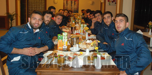 SAPANCASPOR’A MORAL YEMEĞİ