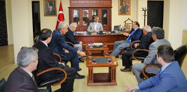 DAİRE MÜDÜRLERİ KAYMAKAM GÖKHAN AZCAN’I ZİYARET ETTİ