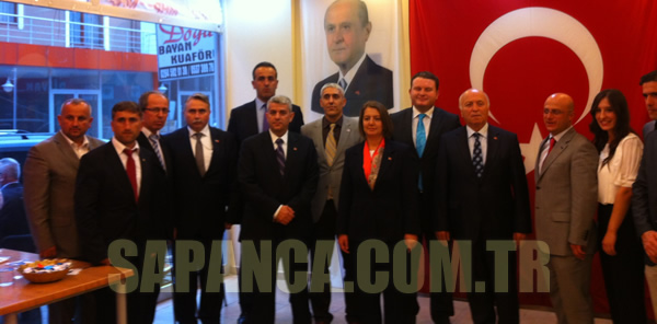 MHP SAPANCA İLÇE TEŞKİLATINDA BAYRAMLAŞMA TÖRENİ DÜZENLENDİ