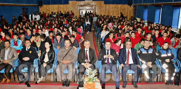 SAPANCA İLÇE EMNİYET MÜDÜRLÜĞÜ ÇOGEP KAPSAMINDA SEMİNERLER DÜZENLEYECEK