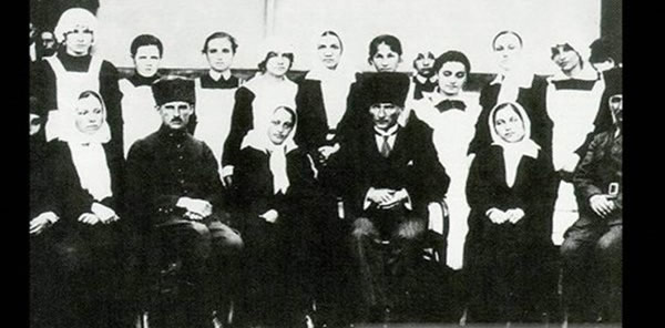 ATATÜRK'ÜN ADAPAZARI VE SAPANCA GEZİLERİ...