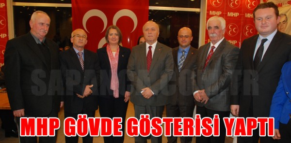 NİYAZİ BAĞDAT DÜZENLENEN TÖRENLE MHP ROZETİ TAKTI