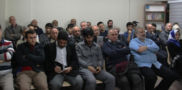 SAKARYA’DA KUR’AN’IN ÖNÜNDEKİ ENGELLER SEMİNERİ YAPILDI