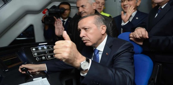BAŞBAKAN ERDOĞAN, SAKARYA’DA YÜKSEK HIZLI TRENİN DENEME SÜRÜŞÜNÜ YAPTI