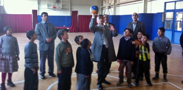 KAYMAKAM AZCAN OKULLARDA İNCELEMELERDE BULUNDU