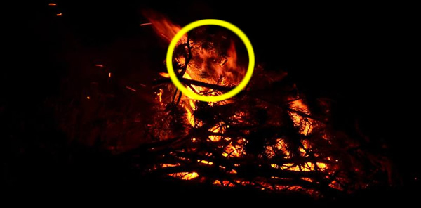 KAMPTA ÇEKİLEN BU FOTOĞRAF MERAK UYANDIRDI