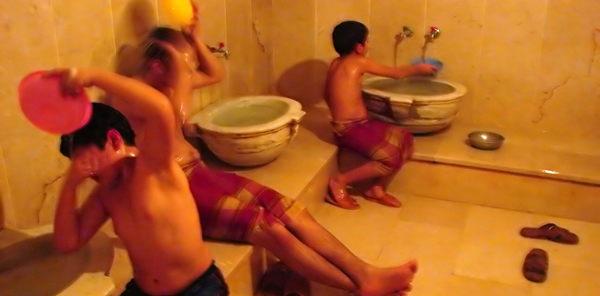 ESKİ SAPANCA BELEDİYE HAMAMI SATIŞA ÇIKIYOR