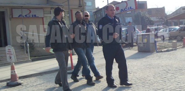 SAPANCA POLİSİ UYUŞTURUCU SATICILARINA GÖZ AÇTIRMIYOR