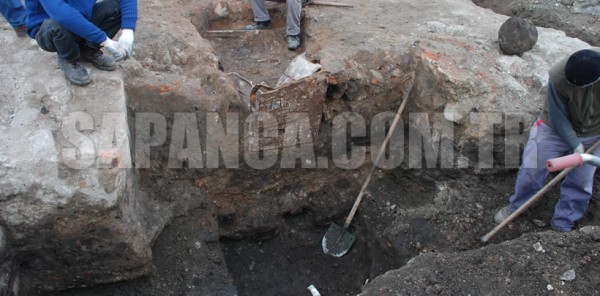 TARİHİ HAMAM’IN KALINTILARI ARANIYOR