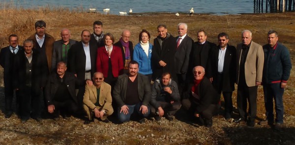 OYA ARAPOĞLU MUHTARLARLA BİR ARAYA GELDİ