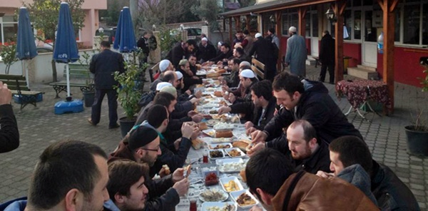 KAFİLE BU KEZ TEPEBAŞI CAMİİNDE BİR ARAYA GELDİ