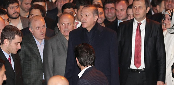 AK PARTİ'DE ADAYLAR TEBLİĞ EDİLMEYE BAŞLANDI