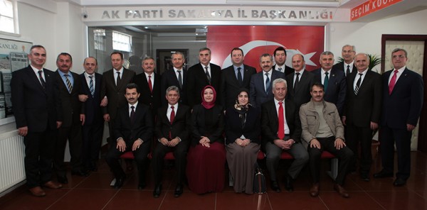 16 İLÇE BELEDİYESİ BAŞKAN ADAYI TANITILDI