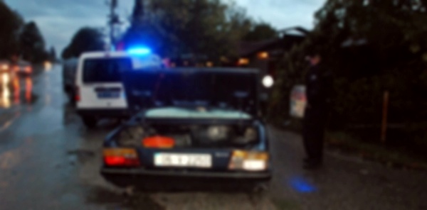 OTOMOBİLİ BURSA’DAN ÇALDILAR SAPANCA’DA YAKALANDILAR