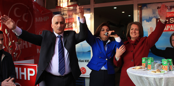 KURTKÖY 'OYA ARAPOĞLU'NU BAĞRINA BASTI