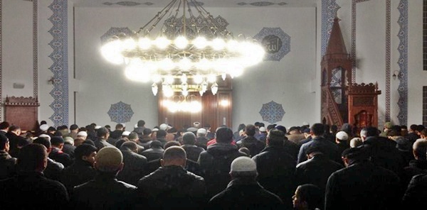 SABAH NAMAZI COŞKUSU DEVAM EDİYOR (MAŞUKİYE BEŞEVLER CAMİİ)