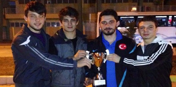 SAPANCALI GÜREŞÇİLERİMİZ GÖĞSÜMÜZÜ KABARTTI