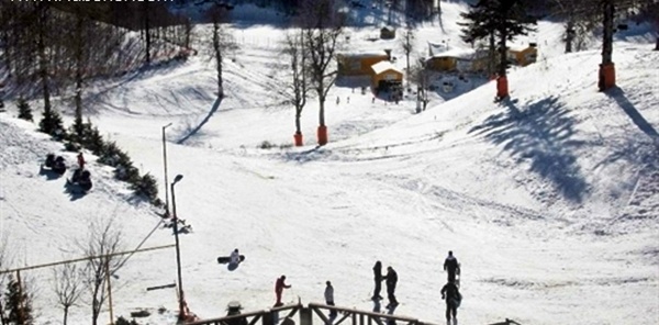 KARTEPE'DE UMUTLANDIRAN KAR YAĞIŞI