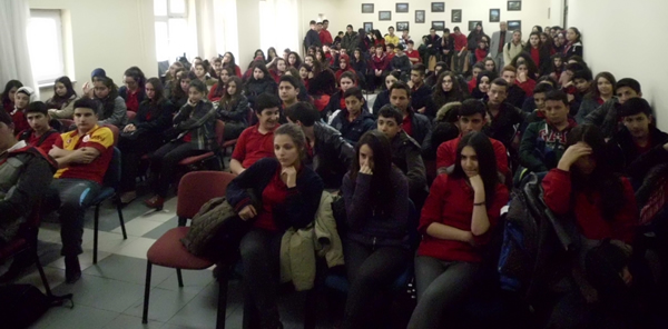 SAPANCA ANADOLU LİSESİNDE SİVİL SAVUNMA TATBİKATI YAPILDI