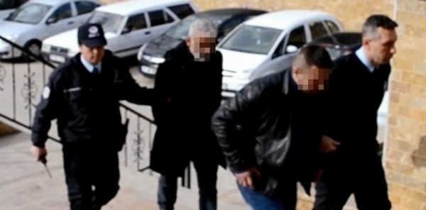 BİLECİK'TE ÇALDILAR, SAPANCA'DA YAKALANDILAR