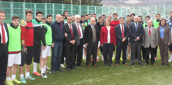 ARAPOĞLU, SAPANCA GENÇLİKSPOR İDMANINDA