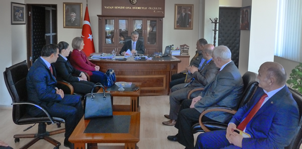 ARAPOĞLU VE EKİBİNDEN KAYMAKAM'A ZİYARET