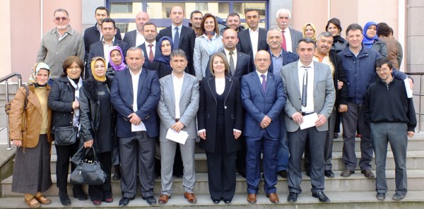 MHP’Lİ MECLİS ÜYELERİ MAZBATALARINI ALDI