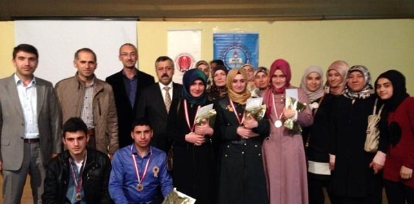ARAPÇA BİLGİ VE ETKİNLİK YARIŞMASI SAKARYA FİNALİ YAPILDI