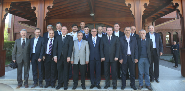 AK PARTİ İL BAŞKANI RECEP UNCUOĞLU VE YÖNETİMİ BAŞKAN YILMAZER’İ ZİYARET ETTİ