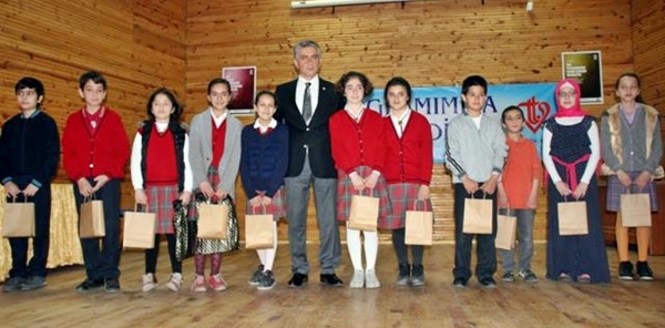 DİNİ BİLGİLER YARIŞMASINDA ÖDÜLLER VERİLDİ