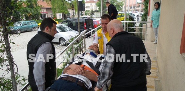 SAPANCA'DA TRAFİK KAZASI: 1 YARALI