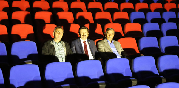 MİLLETVEKİLİ ÜSTÜN KONFERANS SALONUNU İNCELEDİ