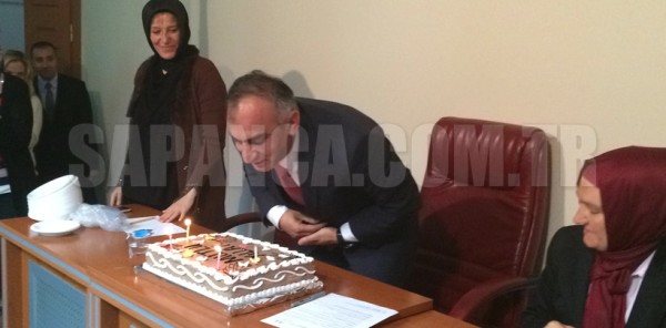 AYDIN YILMAZER’E MECLİS TOPLANTISINDA DOĞUM GÜNÜ SÜRPRİZİ