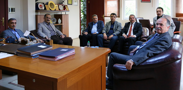 AK PARTİ SAPANCA İLÇE TEŞKİLATI BAŞKAN KARAKULLUKÇU’YU ZİYARET ETTİ