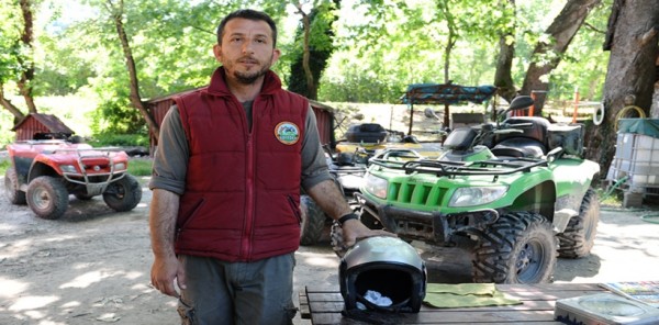 SAPANCA İLÇESİNDE ATV SÜRÜŞ EĞİTİMİ VEREN NADİR ÇAKTI, ÖNCE GÜVENLİK DEDİ