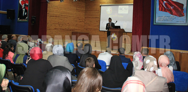 'MADDE BAĞIMLILIĞI VE KORUNMA YOLLARI' KONFERANSI