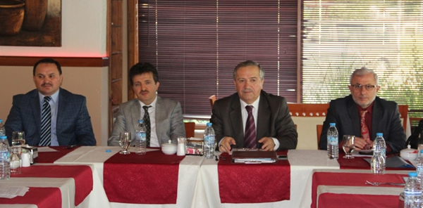 İLÇE MÜFTÜLERİ TOPLANTISI SAPANCA'DA YAPILDI