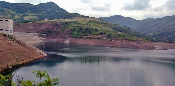 KOMŞU KIYAK YAPTI! YALOVALI DA SAPANCA GÖLÜNDEN SU İÇECEK!
